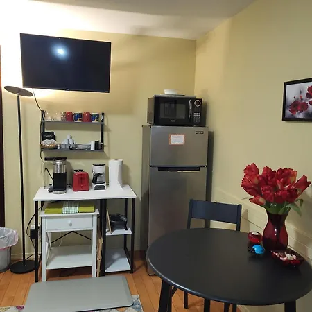 Apartment #2 With Large Kitchen Across The Street From The Beach Blaine Exterior photo
